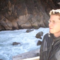Simon Tisminezky estimated net worth profile