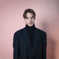Inigo Lenderking estimated net worth profile