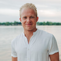 Dean Bloembergen estimated net worth profile