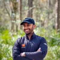 Mas Hossain estimated net worth profile