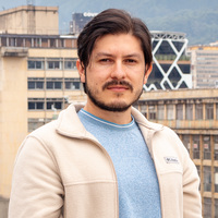 Javier Méndez estimated net worth profile