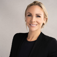 Kjerstin Erickson estimated net worth profile