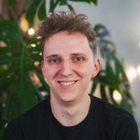 Kyrill Hux estimated net worth profile