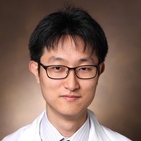 Young Lee estimated net worth profile