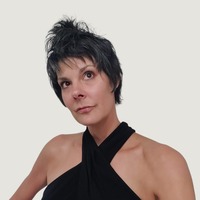 Jen Dewalt estimated net worth profile