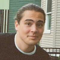Andrea Pinto estimated net worth profile