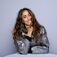 Niosha Afsharikia, PhD estimated net worth profile