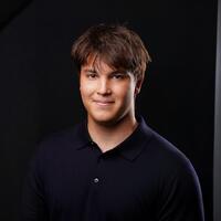 Andreas Stroe estimated net worth profile