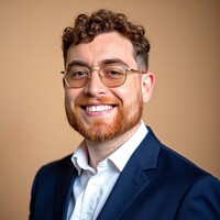Daniel Ahmadizadeh estimated net worth profile